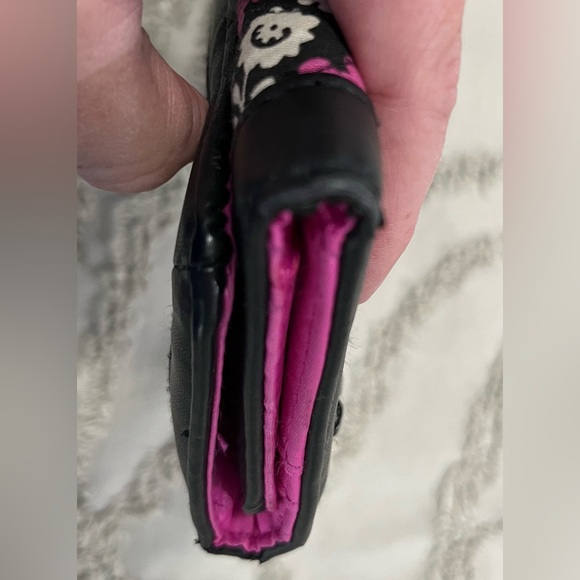 Disney Parks Vera Bradley Mickey Mouse meets Birdie trifold wallet - Picture 11 of 11